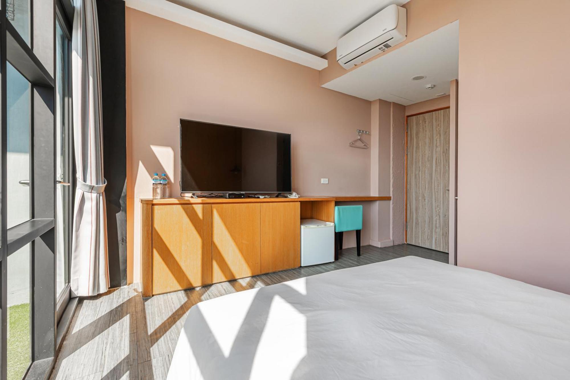 35.5 Inn Kenting Exterior photo