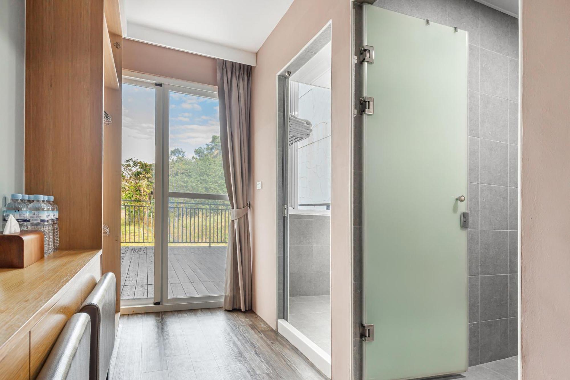 35.5 Inn Kenting Exterior photo
